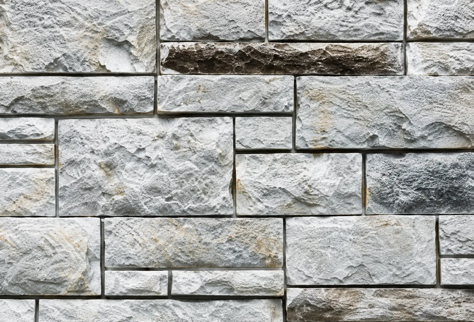Versetta Stone Tight-Cut profile — evenly cut stone panel